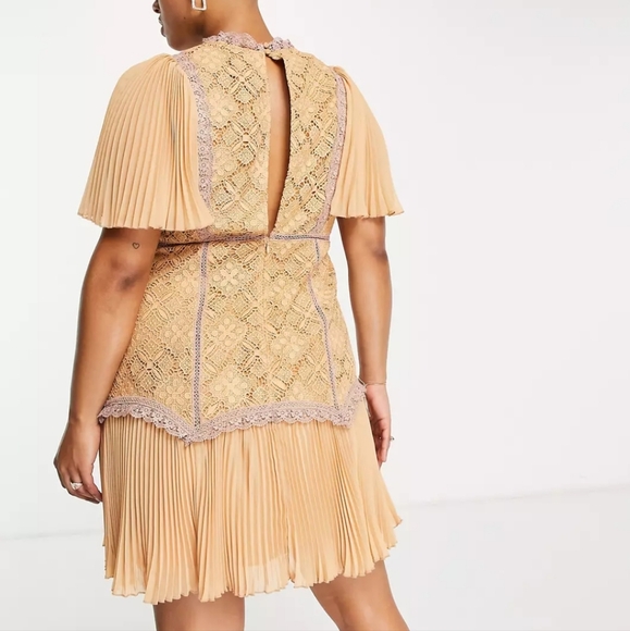 Dress - Picture 4 of 4